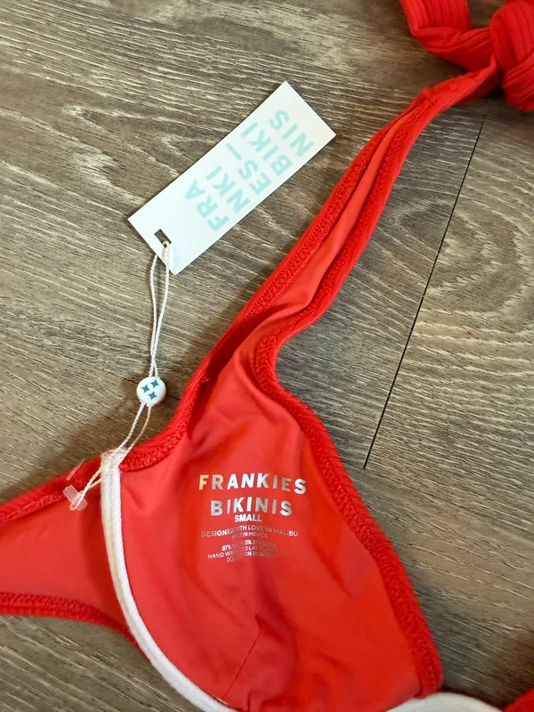 Frankies Bikinis Top - Image 3