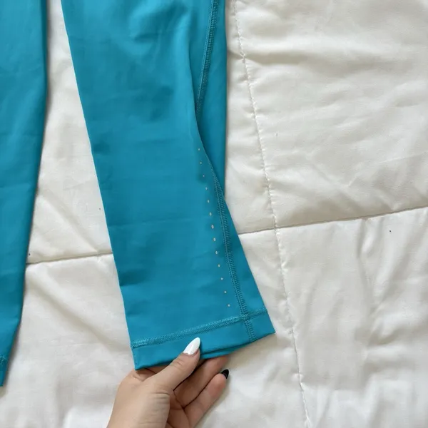 Lululemon Leggings‎ Womens 6 Blue Align High Rise Crop Pull On Stretch Yoga Gym - Image 2
