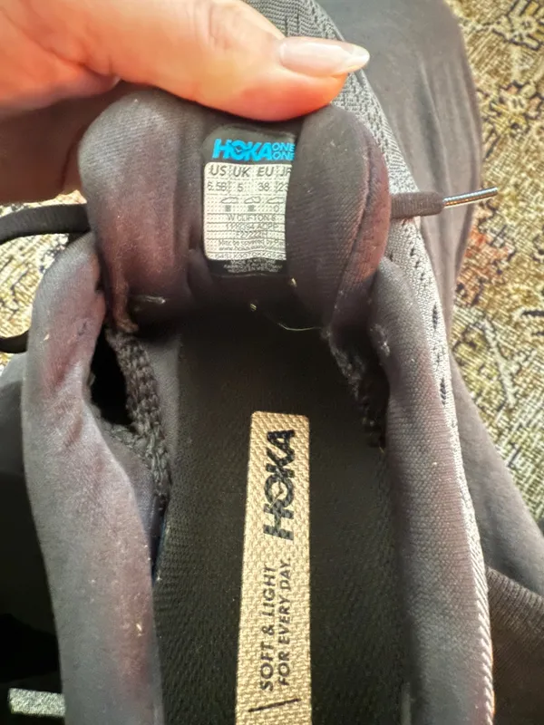 Hoka Clifton 8 6.5 Women’s Black - Image 5