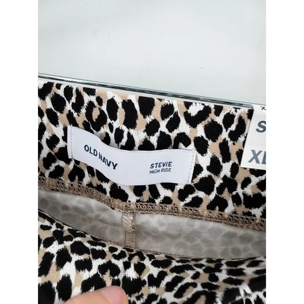 NWT Old Navy Stevie Pants Women XL Leopard Print High Rise Ponte Pintucked‎ - Image 4