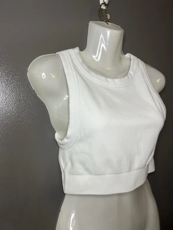 OFFLINE By Aerie Sports Bra Womens Medium White Seamless Racerback Crop Stretch - Image 2