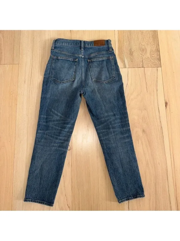 Madewell Classic Straight Jean Size 26 - Image 7