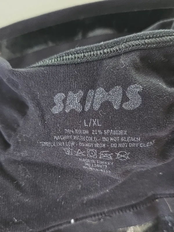 SKIMS Sculpting Bralette In Black Size L - Image 6