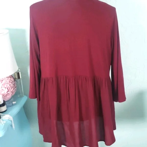 Kimchi Blue Urban Outfitters burgandy rayon blouse nwot - Image 5