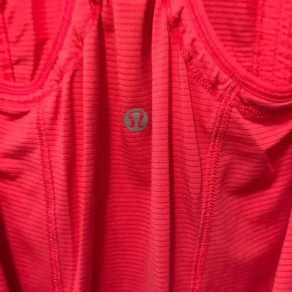 *30off3*‎ NWOT. Lululemon workout coral top - Image 6