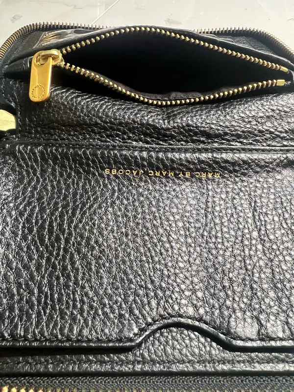 Marc Jacobs Wallet Leather - Image 4