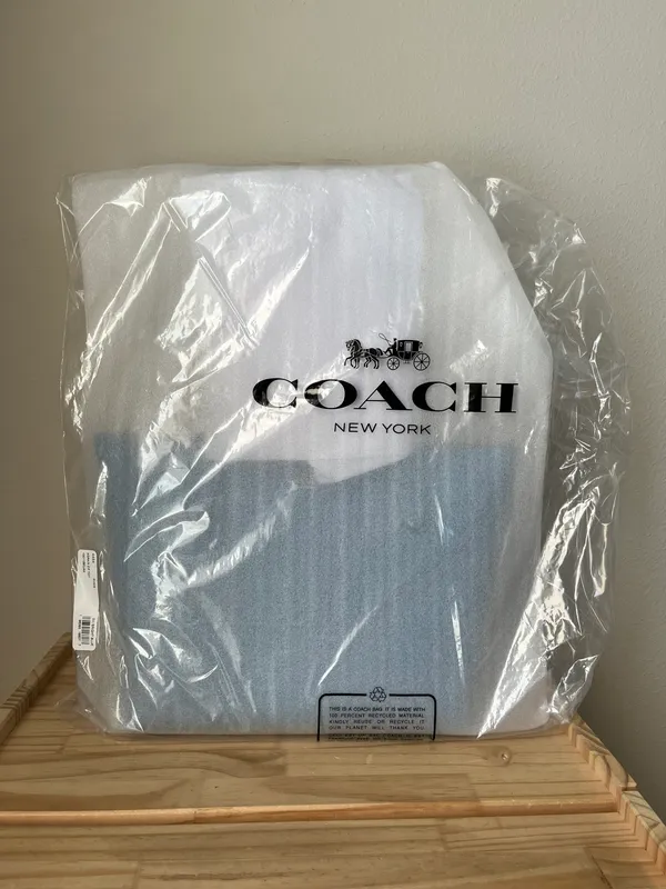 Coach Purse - Image 13