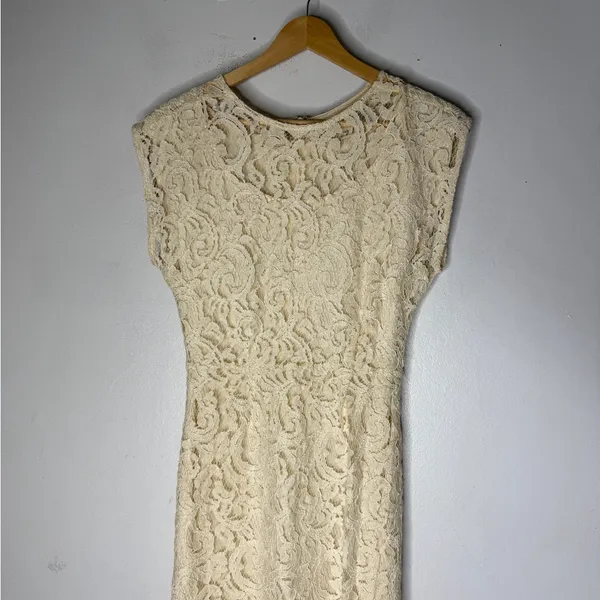 Aryn K Cream Lace‎ Pencil Midi Dress Size XS - Image 3