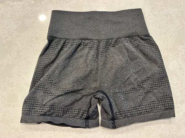 Gymshark shorts - Image 2