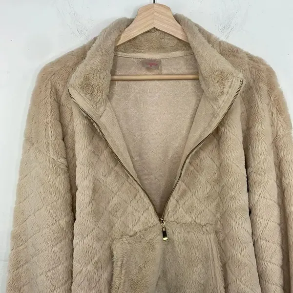 No Boundaries Faux Fur Pullover Sweatshirt Long Sleeve 1/2 zipper XXL - Image 8