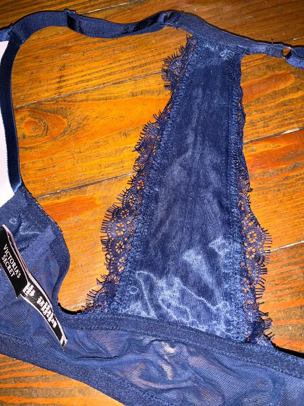 Victoria’s Secret Front-Close Racerback Lightly Lined Plunge Bra 32DD - Image 4