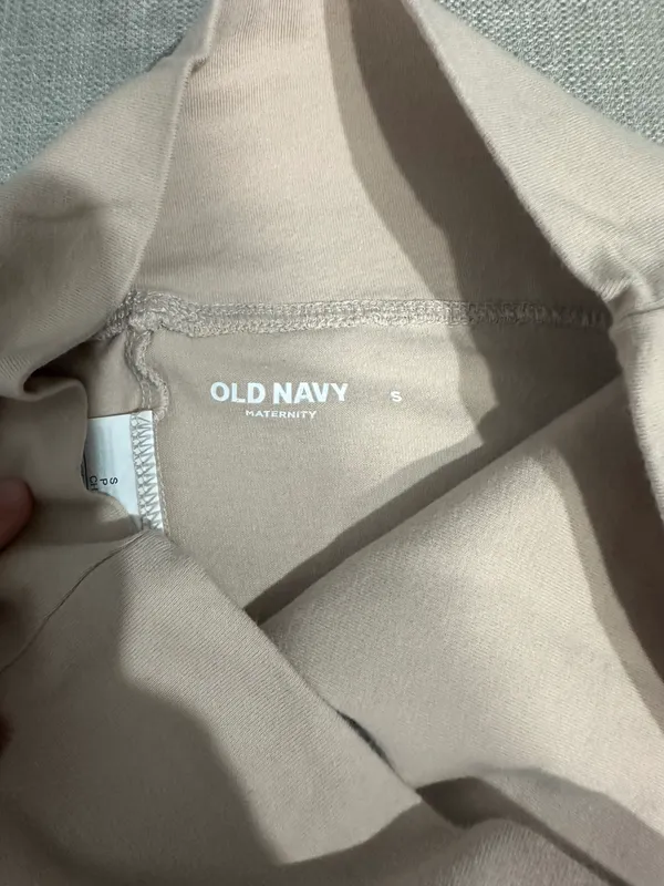 Old Navy Maternity Biker Shorts - Image 2