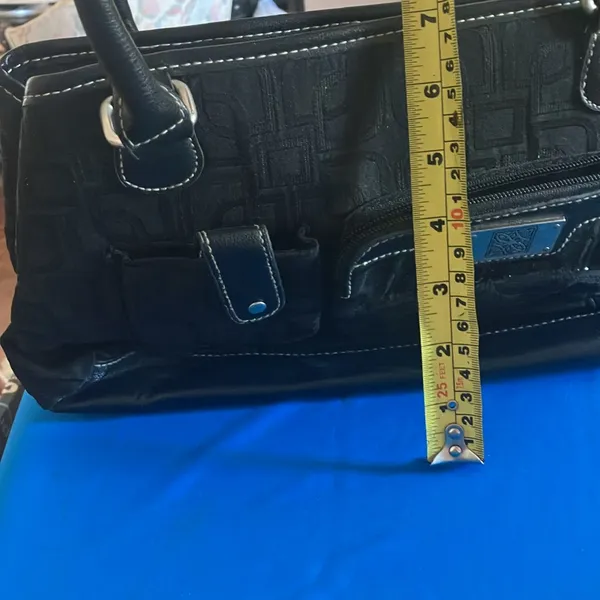 Black Handbag with a touch Of class - Image 11