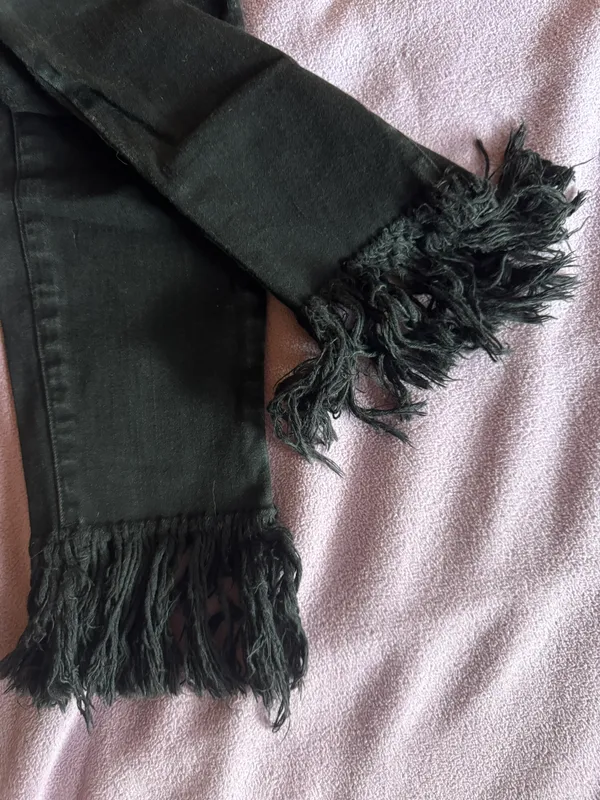 BLANK NYC Jeans Fringe Bottom - Image 3