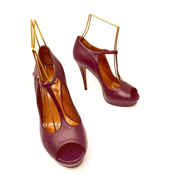Gucci Betty Burgundy T Strap Platform Heels Y2K Glam EU 37 - Image 11