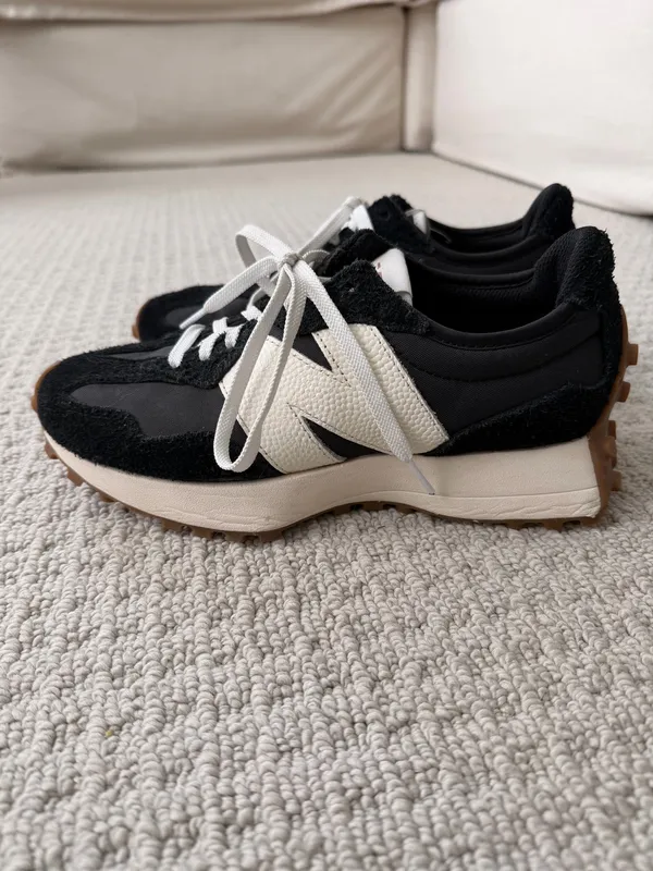 New Balance Sneakers Women’s - Image 2
