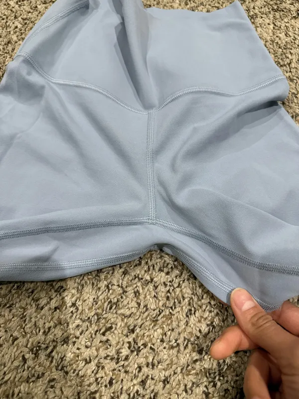 Lululemon highwaisted leggings - Image 4