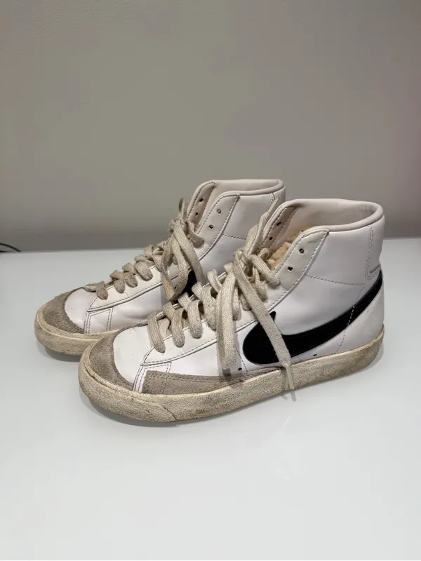Nike Blazer Mid '77 Vintage Sneakers Size 7.5 - Image 3