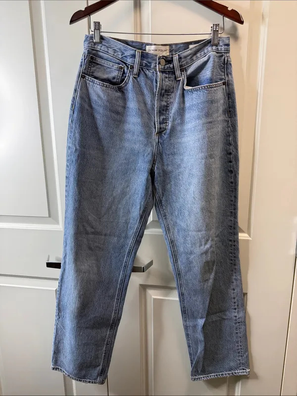 Aritzia Denim Forum Joni High Rise Loose 28” Waist 29” Length - Image 2