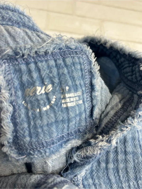 Aerie Washed Blue Button-Up Size Small - Image 4