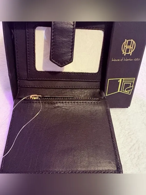 House of Harlow 1960 NWT Women's Black Bifold Wallet Card Case ID Window Boxed - Image 3