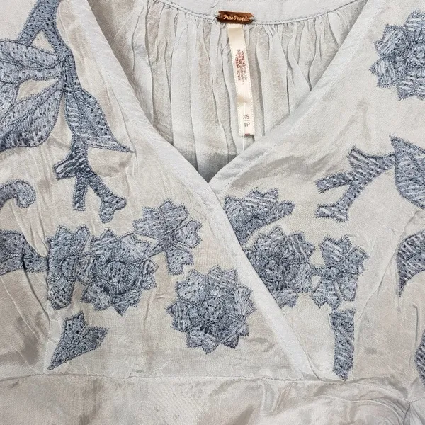 Free People Womens XS Sahara Embroidered Crop Top Blue NEW - Image 8