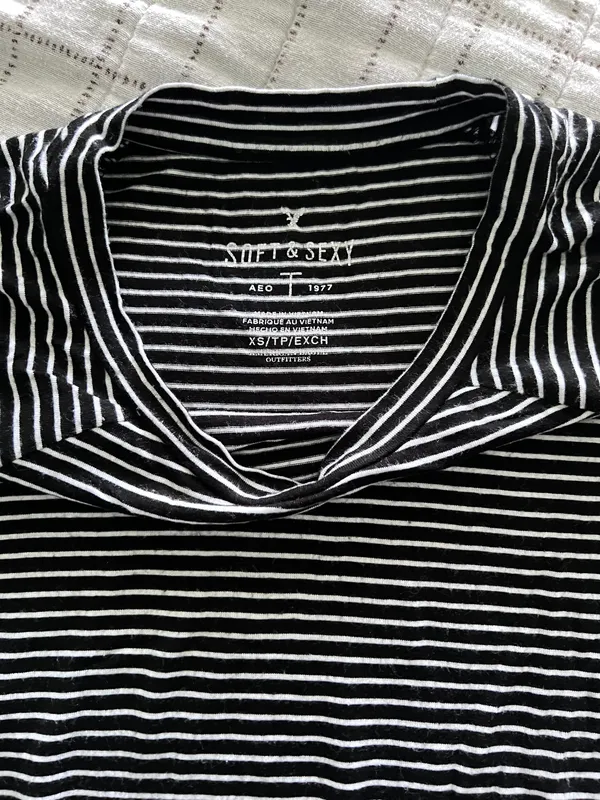 American Eagle basic T-shirt - Image 2