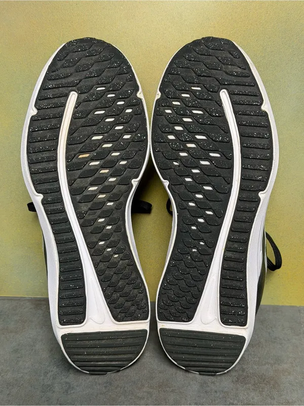 Nike Cosmic HM4402-003 Black/White Women's Sneakers Size 7.5-8 - Image 15