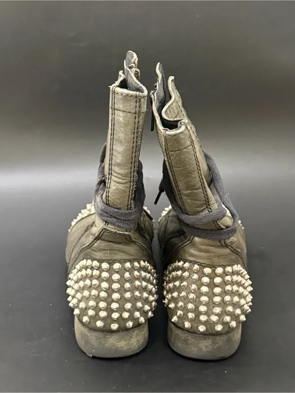 STEVE MADDEN “Tarnney” Dark Olive Green Leather Studded Combat Boots Size 7.5M - Image 6