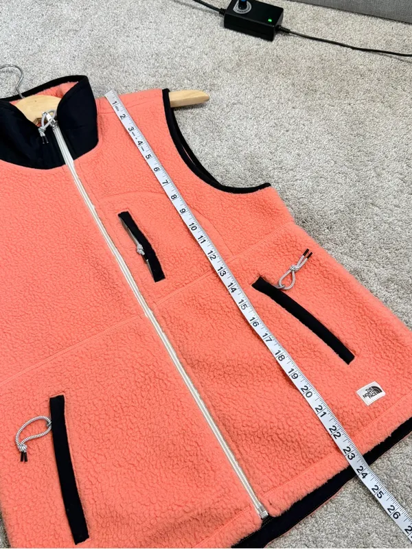 The North Face Women’s Cragmont Fleece Vest Full Zip Retro in Orange S - Image 10