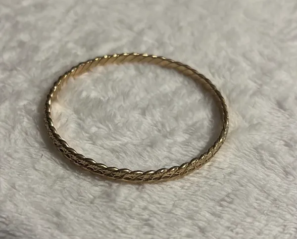 4 Gold Tone Bangle Lot - Image 3