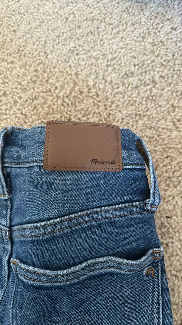 Jeans - Image 2