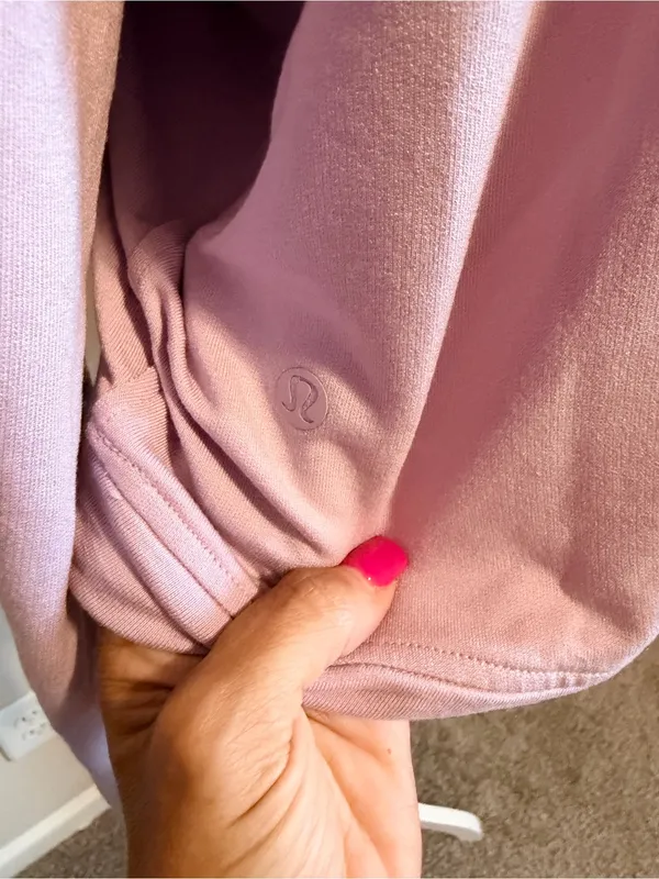 NWT Lululemon becalm Scoop-neck relaxed fit pullover lilac play size small - Image 8