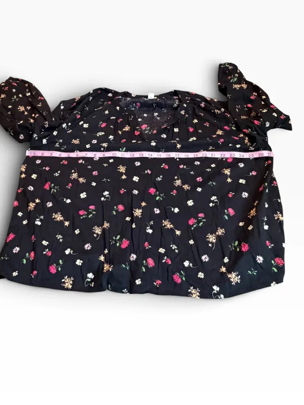 OLD NAVY floral blouse - Image 4