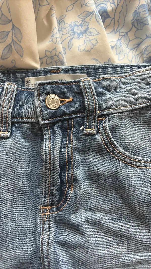 Hollister Jean Skirt - Image 4