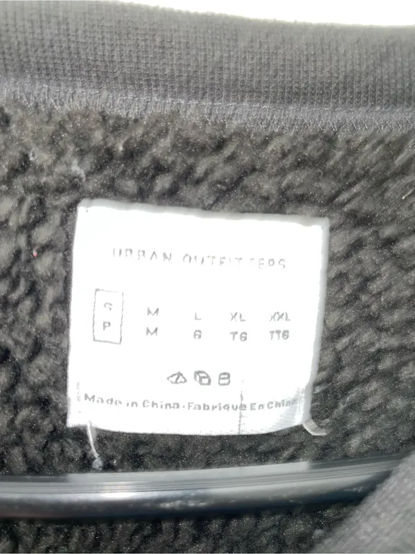 Urban Outfitters Black Sherpa Southwestern Pullover Fleece Women’s size small - Image 2