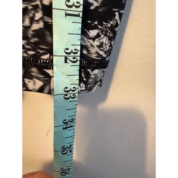 Lululemon Wunder Under High Rise Leggings‎ Black White Abstract Print Size 10 - Image 6
