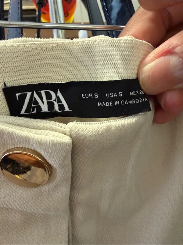 Zara Women’s Cream High Waist Slim Leg Pants Size: Small - Image 2