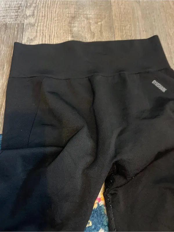 Gymshark black biker shorts size L - Image 7