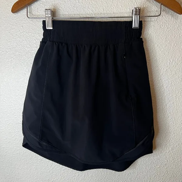 Lululemon Hotty Hot High-Rise Skirt Long In black 0 skort - Image 2