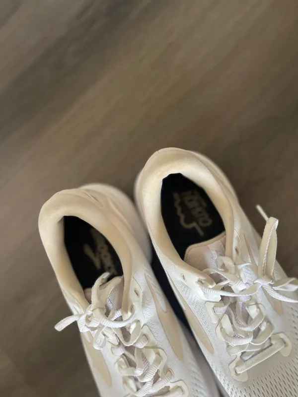 Brooks Ghost 15 Women’s Athletic Running Shoes Size 11 - Image 3