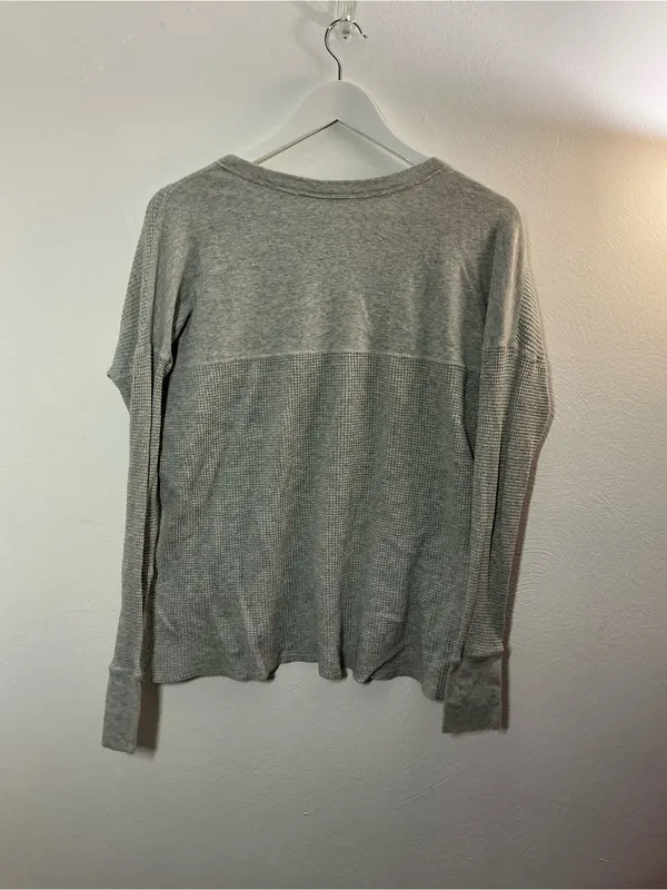 Aerie Light Gray Waffle Henley Crewneck Top Size Small - Image 2