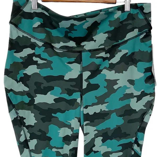 NEW Lululemon‎ Base Pace High Rise Crop 25" Heritage 365 Camo Tidewater Teal 18 - Image 8