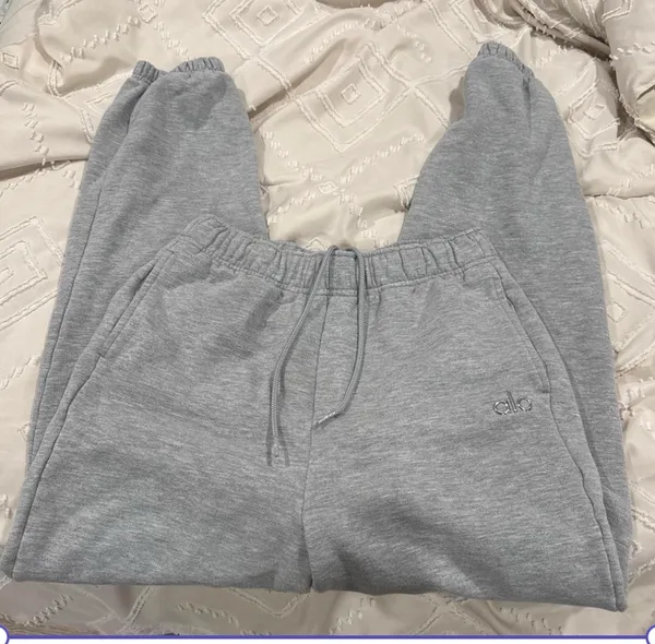 Alo All Sweatpants in Motion Grey - Image 4