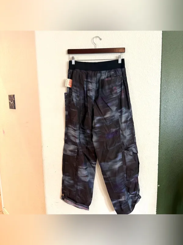 NWT Free People Movement Womens Pants Mesmerize Me Printed Purple Combo Size M - Image 3