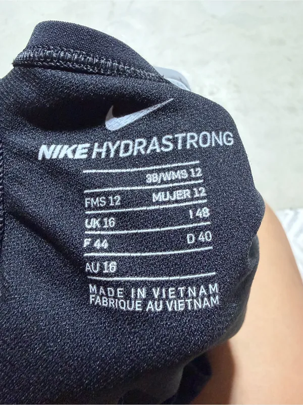 Nike hydrastrong Women’s Black One-Piece Swimsuit 12 - Image 9