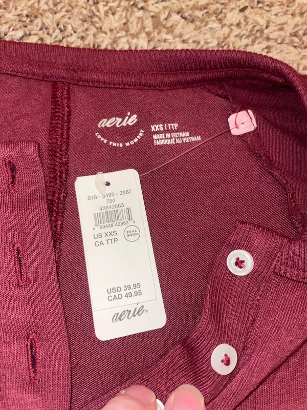 NWT aerie red Henley cropped long sleeve - Image 3