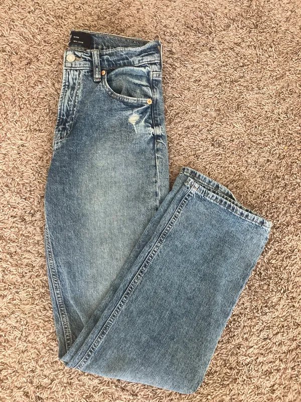 Gap Jeans - Image 2