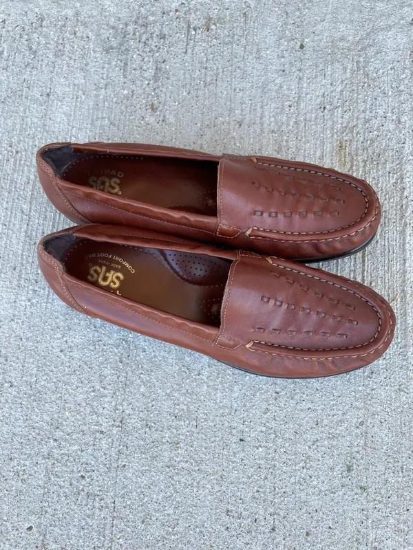 SAS Womens Comfort Brown Loafers Slip on shoes size 8 Mature Casual Leather - Image 3