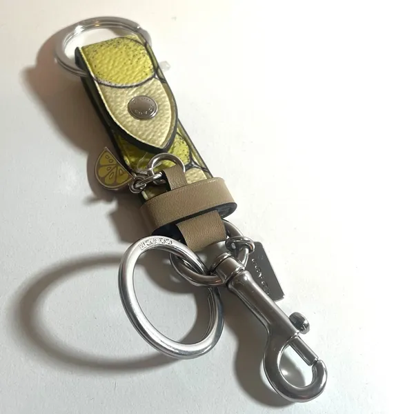 Coach Trigger Snap Keychain Yellow Lemon Leather Silver Hardware NYC - Image 2